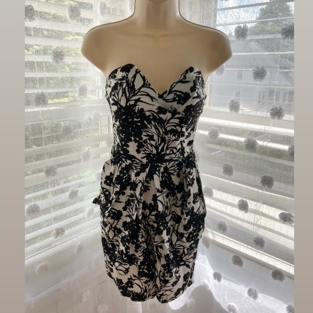 Strapless, black and white floral strapless cocktail dress.